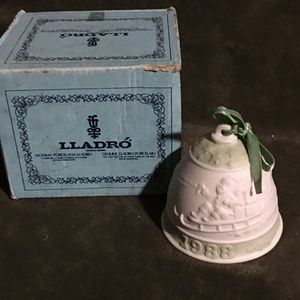 Lladro Bell 1998